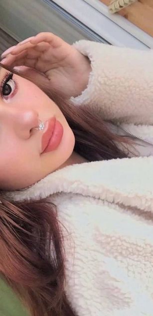 Model - AmiaRone fetish