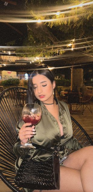 Model - Sharon Stark deepthroat