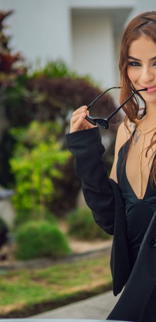 Model - AbbieRhondes striptease