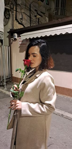 Model - MoniqueHills striptease