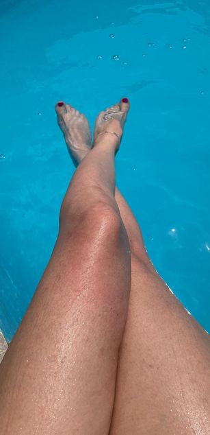 Model - GoddessHarley feet