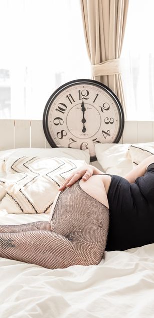 Model - Samantha Wist curvy