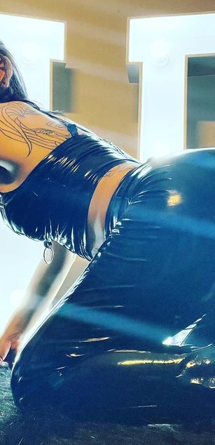 Model - Nina Danger deepthroat