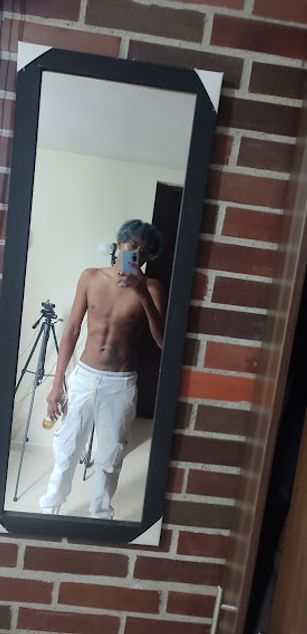 Model - Quike Ramirez young