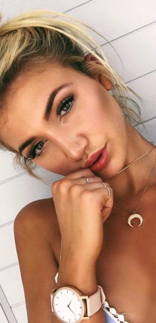 Model - Wow Anna fun