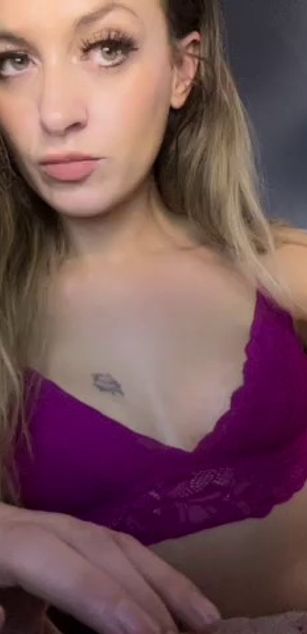 Model - Bella Amy fetish