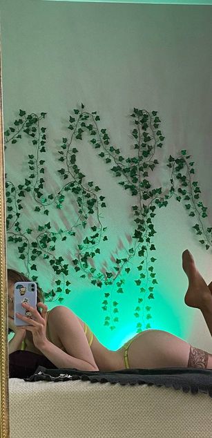 Model - Ask Audrey roleplay