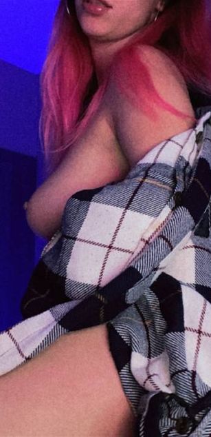 Model - MamieMeow ass