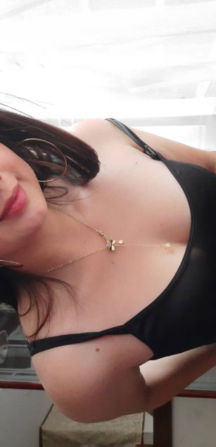 Model - zuely_joy_ bigtits