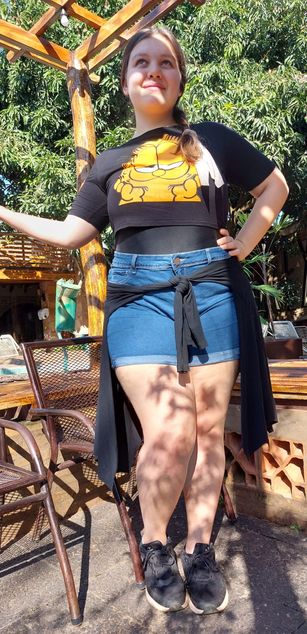 Model - Nina Baena deepthroat