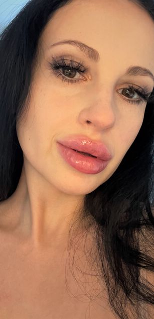 Model - Maxi Lipz roleplay