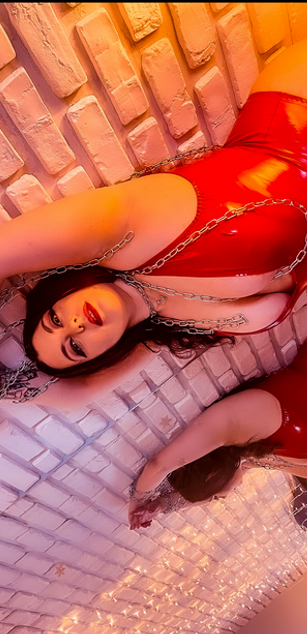 Model - HeraDevine fetish