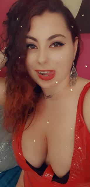 Model - HeraDevine fetish