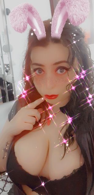 Model - HeraDevine fetish