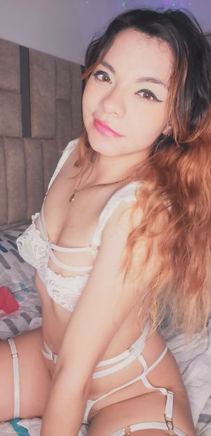 Model - Coraline Evans sexy