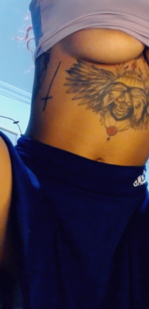 Model - Elizabeth corazon de leon hairy