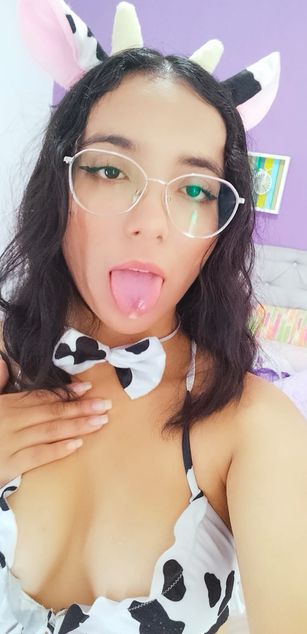 Model - LucyDerby deepthroat