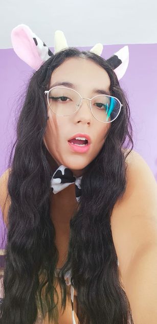 Model - LucyDerby deepthroat