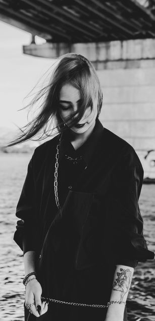 Model - ValeriaEbert young