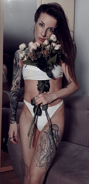 Model - Jackie_Johnsson deepthroat