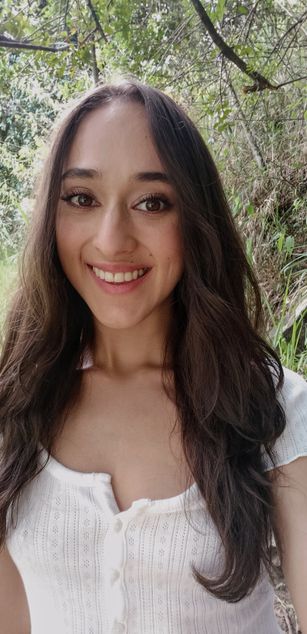 Model - Sylvie Gomez deepthroat