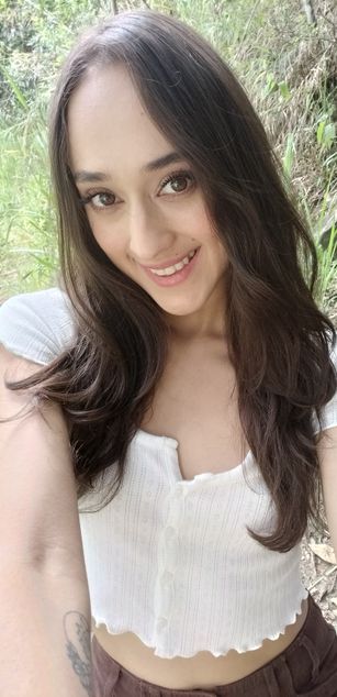 Model - Sylvie Gomez deepthroat