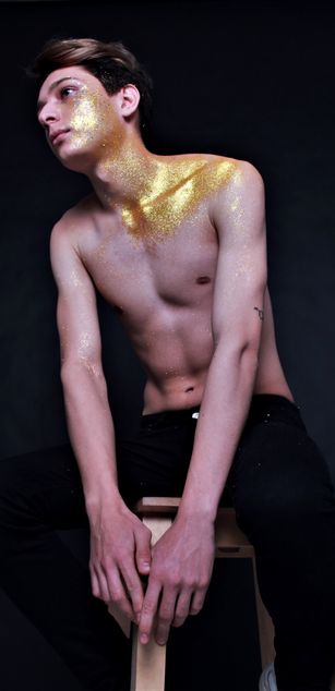 Model - Glitter boy sex