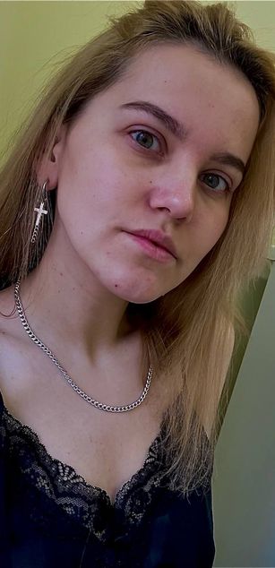 Model - Daisy Beauty dildo