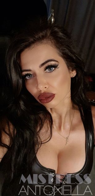 Model - MistressAntonella - High class DOMINATRIX l Sissification and fetish games EXPERT l Worship me fetish