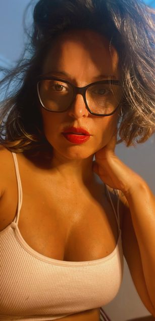 Model - fridalove sexy