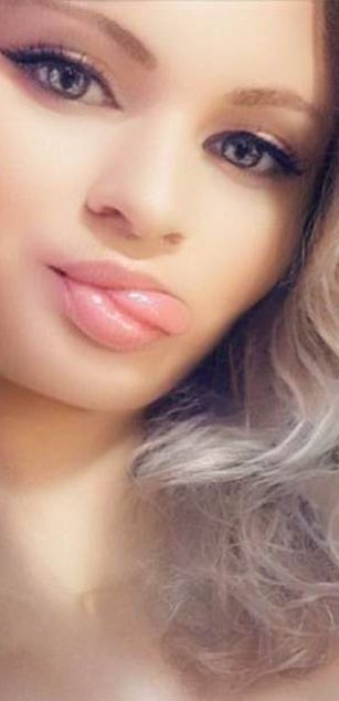 Model - juliaharriss ass