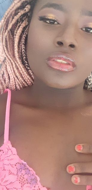 Model - OlivieLeroy deepthroat