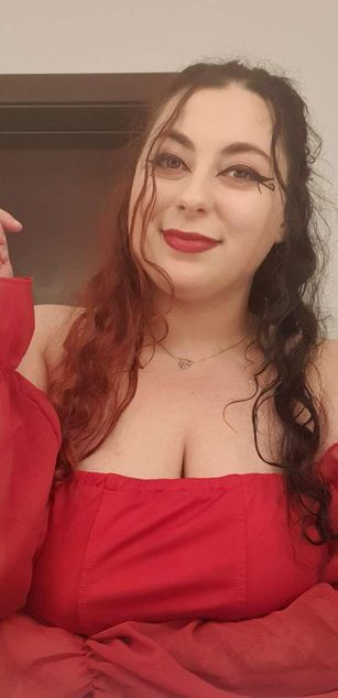 Model - HeraDevine fetish