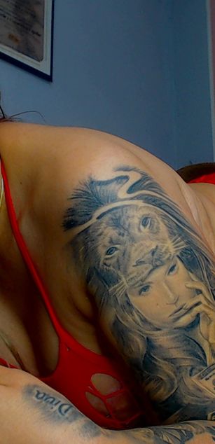 Model - melanysquirt fuck