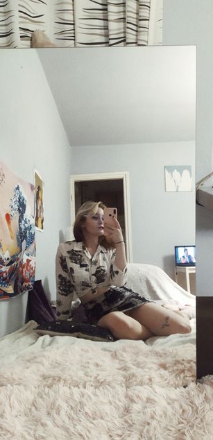 Model - Ttells curvy