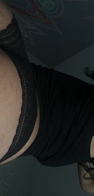 Model - SinnaMan Swrills kinky