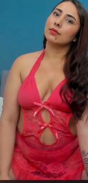 Model - paulina castro deepthroat