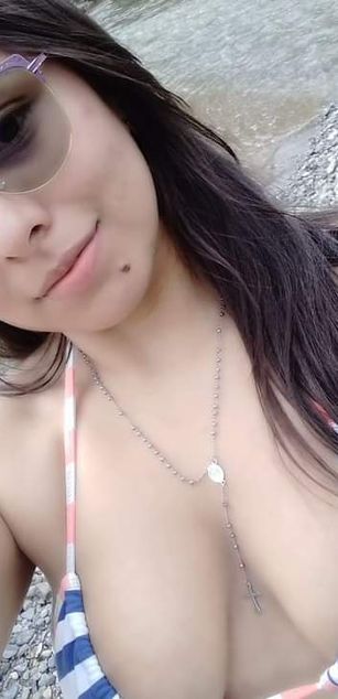 Model - paulina castro deepthroat