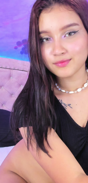 Model - Seren blowjob