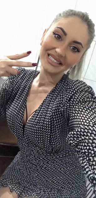 Model - KatieS bigtits