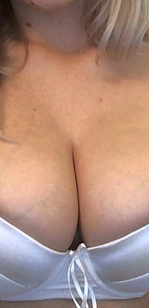 Model - cuminme07 bigtits
