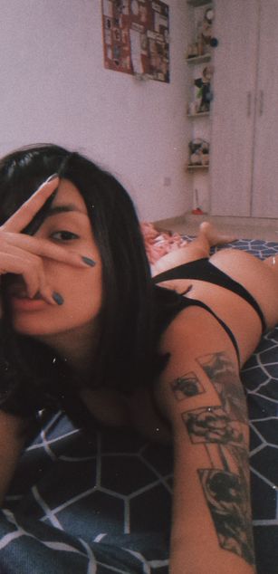 Model - DeuxGold dirtytalk