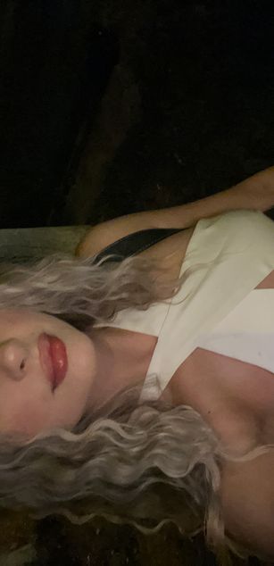 Model - LexiGold fetish