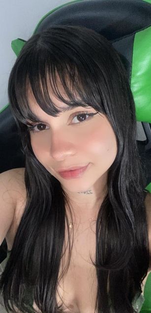 Model - Emily_Hot_ femdom