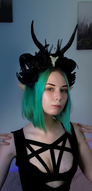 Model - Moon_Maru dildo