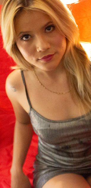 Model - Ashly_Smith feet