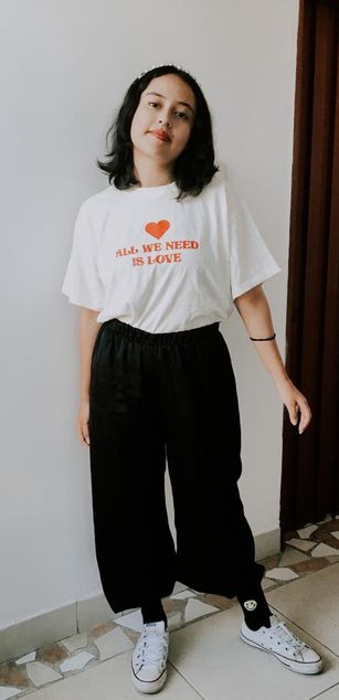 Model - Pina Ferreira deepthroat