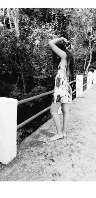 Model - Iris Moira blowjob