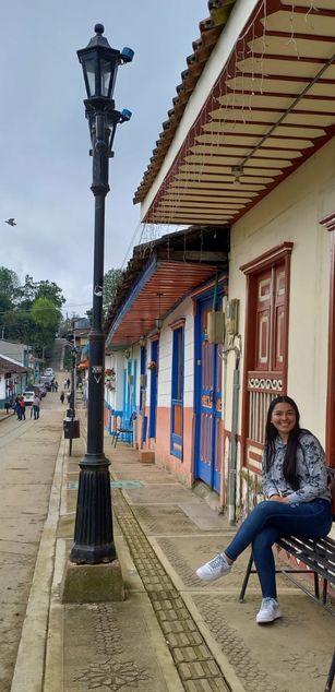 Model - Iris Moira blowjob