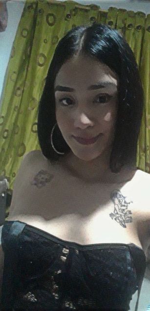 Model - lauren rous toys